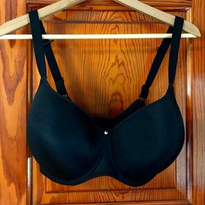 Black Fantasie bra, 32I, in like-new condition